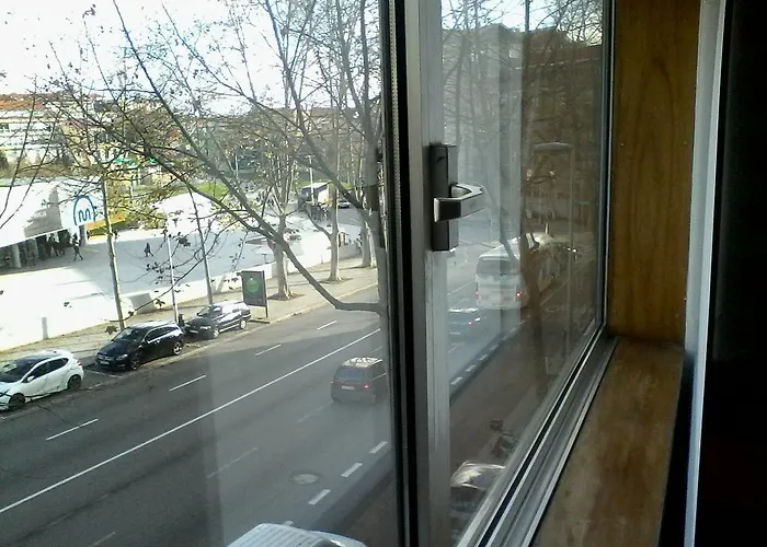 Metro-apartment Rnal Nº35375 Al-chamada A Rede Movel Nacional Πόρτο