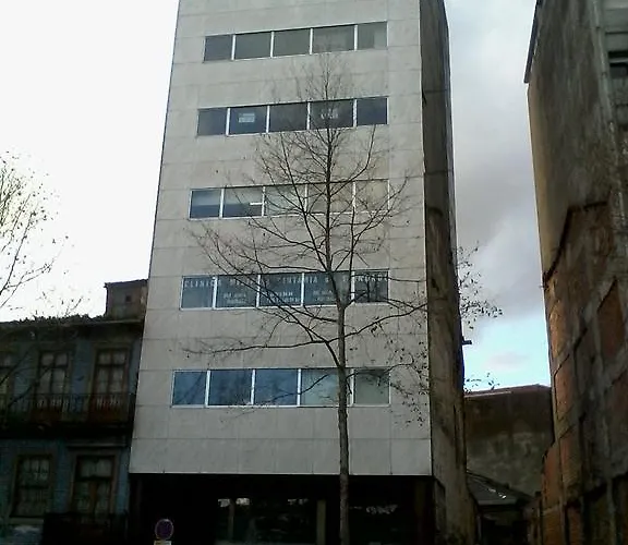 Metro-apartment Rnal Nº35375 Al-chamada A Rede Movel Nacional *